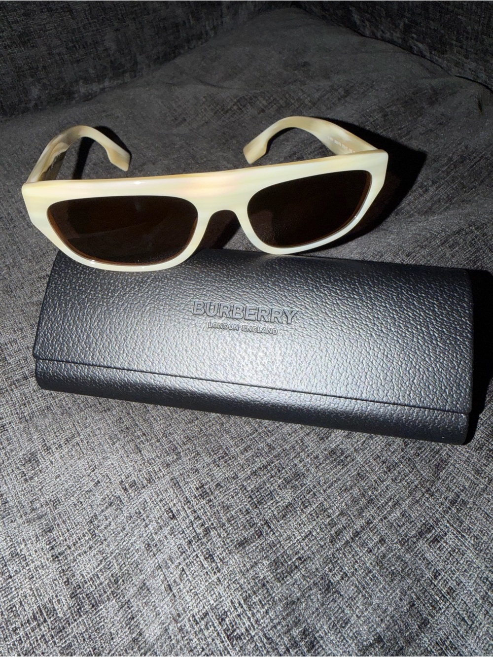 Burberry Beige Stripe Sunglasses - Brown Lens
